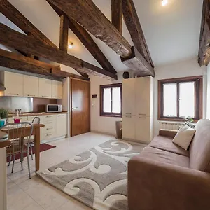 Apartment Palazzo Preziosa - Rialto, Venice